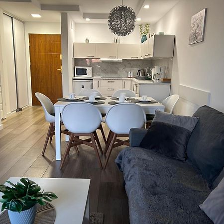 Apartament Lebska Ostoja Lägenhet Zarnowska Exteriör bild